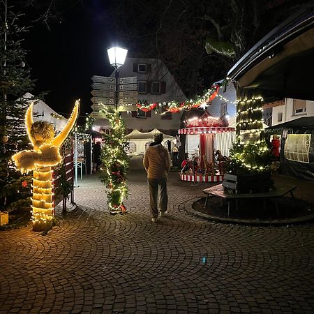 Grosse Pause Altes Schulhaus Schweigen Appartement Buitenkant foto