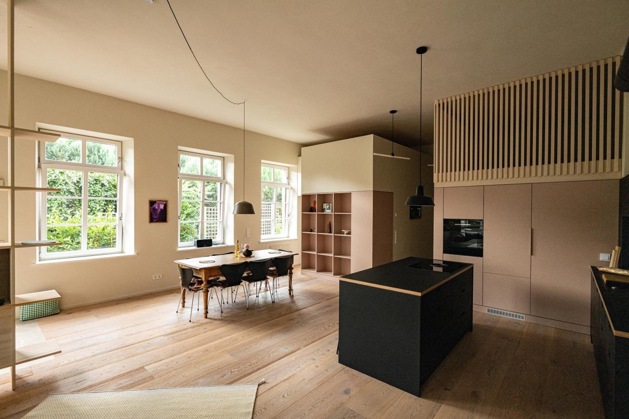Grosse Pause Altes Schulhaus Schweigen Appartement Buitenkant foto